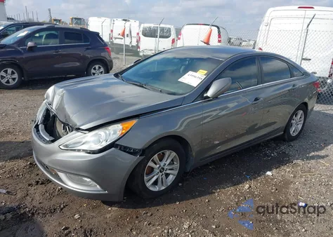 2013 Hyundai Sonata Gls z USA, uszkodzony, nr VIN 5NPEB4AC4DH515382